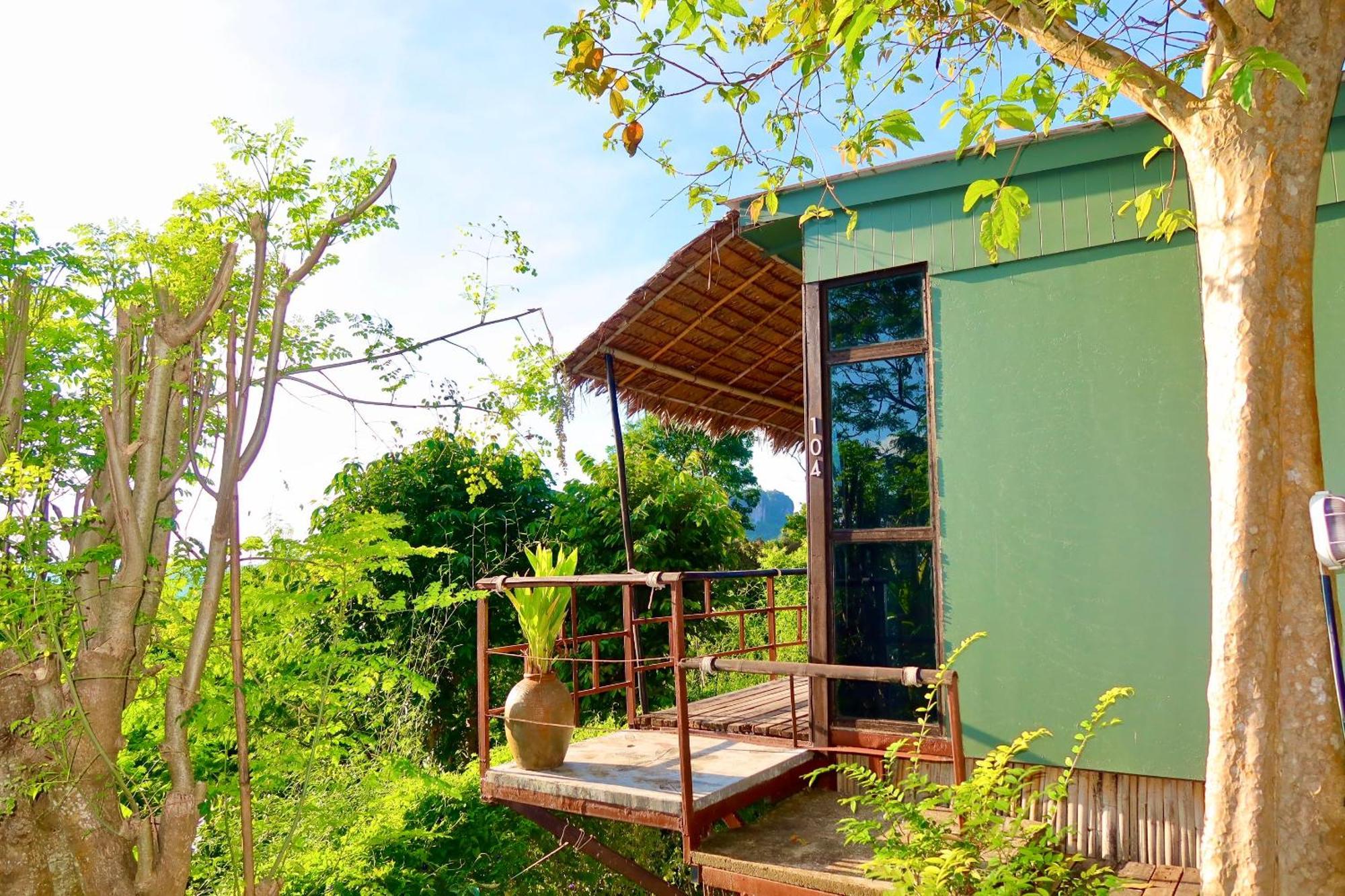 Phi Phi Sea Sky Resort Exterior photo