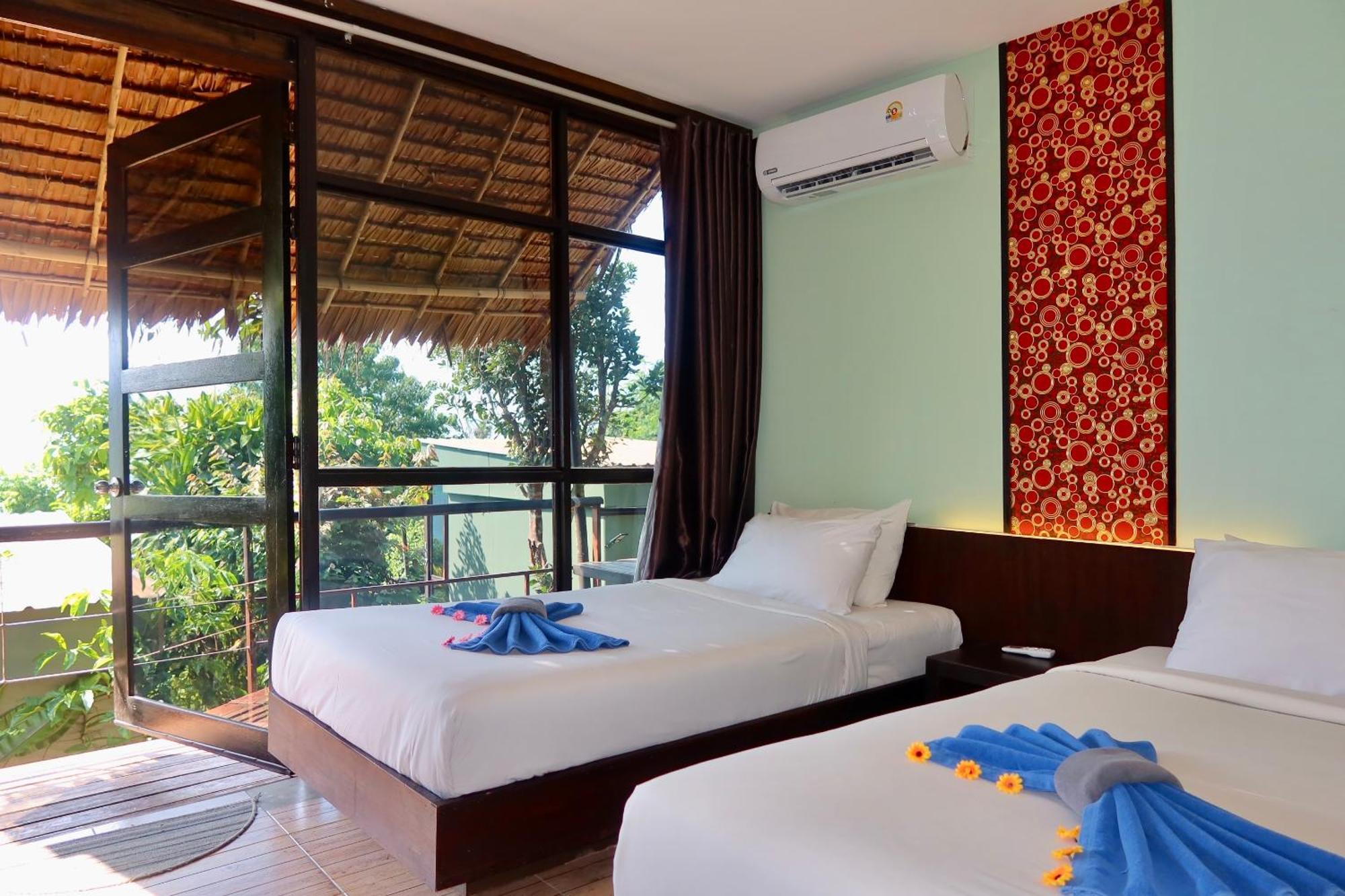 Phi Phi Sea Sky Resort Exterior photo